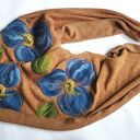 Miodowa chusta handmade wełniana, elementy filcowane to wełna merynosów, produkt