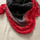 Chusta szydełkowa KOKONEK Classic - Czerń / Szarości / Koral / Ognista czerwień - 145x74 cm