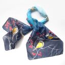 Niebieski szal jedwabny Sikorki