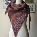 RĘCZNIE NA DRUTACH - Karmel z cynamonem - puchata, miła, lekka chusta z jedwabiem i alpaką