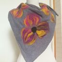 szara chusta handmade wełniana, elementy filcowane to wełna merynosów, produkt