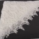 Chusta w ażurowe liście