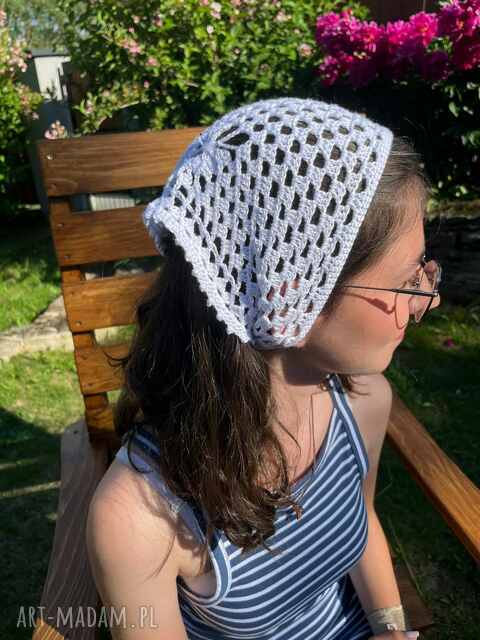 Boho szydełkowa bandana z bawełny i bambusa - lekka, ażurowa