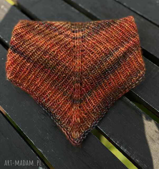 Chusta na drutach Selma w pomarańczach