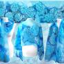 Ręcznie malowany szal jedwabny, zdobiony dużymi kwiatami niebieskiej hortensji. Rozmiar: 155x43 cm. Chustki i apaszki