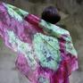 Unikatowa jedwabna chusta, malowana ręcznie, można nosić na różne sposoby jako dodatek do sukienek lub innych kreacji, delikatna i przejrzysta, wykonana. Chustki i apaszki
