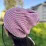 Patka na drutach na prezent różowa czapa ciepła czapka dla niej