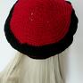 Czarno czerwony beret z kwiatkiem - Hand Made ozdobny zimowy