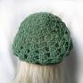 w odcieniu pistacjowym beret, boho ażur