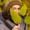 Czapka beret wełniana "Łąka z rumiankami"