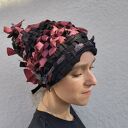 Czapka artystyczna Róża - ręcznie wytkana na krośnie