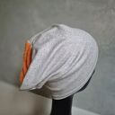 Czapka dzianinowa szaro - pomarańczowa na podszewce rozmiar M rozciągliwa świetna