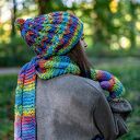 Czapka merino 50% "Tęcza błękit" SMILE - ciepła damska z polarem i pomponem