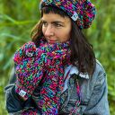 Luźna czapka MERINO 34% “Czarne kolorki” THIS IS IT