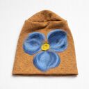 czapka wełniana filcowana zimowa miodowa handmade w kwiaty na podszewce - rozmiar uniwersalny, we