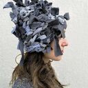 ❄️ Oryginalna i fikuśna, zimowa czapka wytkana na krośnie