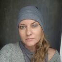 Czapka szaro-czerwona Smerfetka podszewce rozmiar uniwersalny rozciągliwa świetna na codzienne nosz