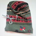 Czapka damska wełniana w boho wzory na podszewce