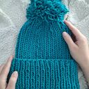 Turkusowa CZAPKA z pomponem - handmade na drutach