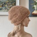 Ręcznie robiona czapka damska camel z merino, alpaki, moheru i jedwabiu