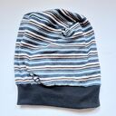Czapka w paski smerfetka na podszewce, dobra na codzienne noszenie, uniwersalna, polecam polecam box