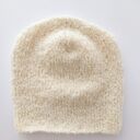 Ręcznie robiona czapka LUCKY dla kobiet na zimę - beanie bezszwowe