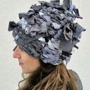 ❄️ Oryginalna i fikuśna, zimowa czapka wytkana na krośnie