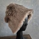 Czapka futrzana sztuczne futro kolor brązowy na podszewce, szyta ręcznie, rękodzieło obwód głowy uni