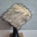Futrzana czapka długo włos szara ecru zwariowana duża, trzeba lubić takie szaleństwo, sztuczne fut