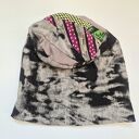 Czapka szaro - czarna na podszewce rozmiar M dla głowy o obwodzie 54x55 cm świetna