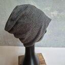 czapka wełniana filcowana zimowa ciemna zieleń handmade w kwiaty na podszewce