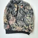 Ciepla futrzana odcienie szarosci bardzo miła na podszewce, ze sciagaczem, czapka dla artystki, rozm