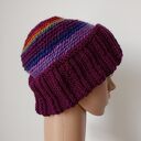 Długa czapka we fioletach na różne sposoby