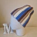 Czapka damska na zimę w kolorach zimy - szydełkowe beanie, ręcznie robiona