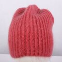 Czapka w malinowym kolorze