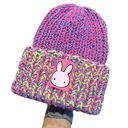 Dziecięca kolorowa czapka robiona na drutach