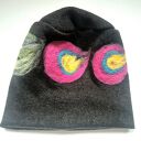 czapka wełniana filcowana zimowa czarna handmade w kwiaty na podszewce - rozmiar