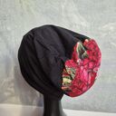 Czapka damska smerfetka na podszewce dobra na codzienne noszenie, wykonana