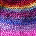 Długa czapka we fioletach na różne sposoby