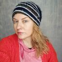 Ciepła czapka na podszewce od Rudej Klary - rozmiar uniwersalny (granatowo-białe paski)