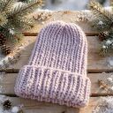 Gruba, ciepła czapka handmade w liliowym kolorze