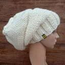 Kremowa czapa czapka