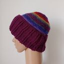 Długa czapka we fioletach na różne sposoby