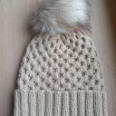 Czapka ręcznie robiona na drutach