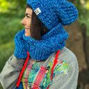 Luźna czapka MERINO 66% “Niebieskości” NEVERLAND