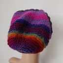 Długa czapka we fioletach na różne sposoby