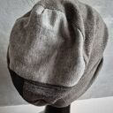 Czapka rozmiar uniwersalny dla M smerfetka dobra na codzienne noszenie szara z kolorową górą polecam