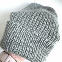 Ręcznie robiona czapka beanie AUREA 100% Baby Merino plus moher i jedwab 50/34 Zielona Szałwia