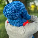 Luźna czapka MERINO 66% "Niebieskości" NEVERLAND