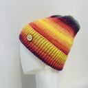 Kolorowa, delikatna czapka beanie z wywinięciem S/M z wełną merino